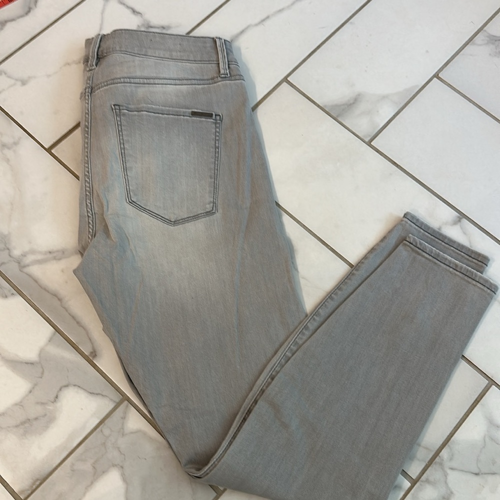 White House Black Market Light Gray Denim Leggings - Picture 4 of 7